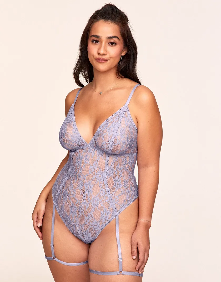Clarisse Medium Purple Plus Unlined lingerie bundle Model 2