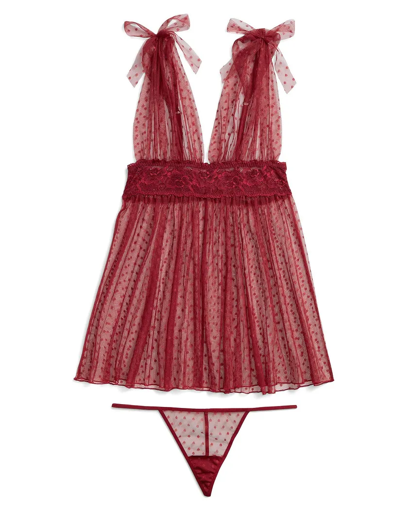 Elise Dark Red lingerie bundle Still 3
