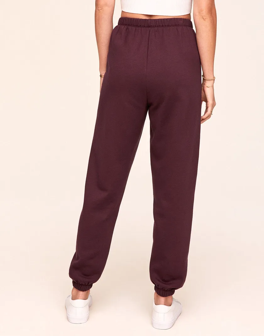 Kaylie Red lounge bundle Model 4