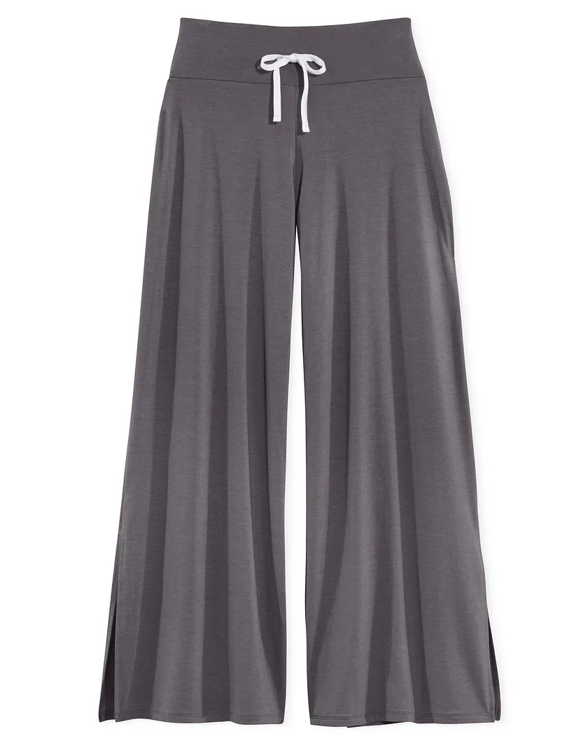 Basha Dark Gray lounge bundle Still 3