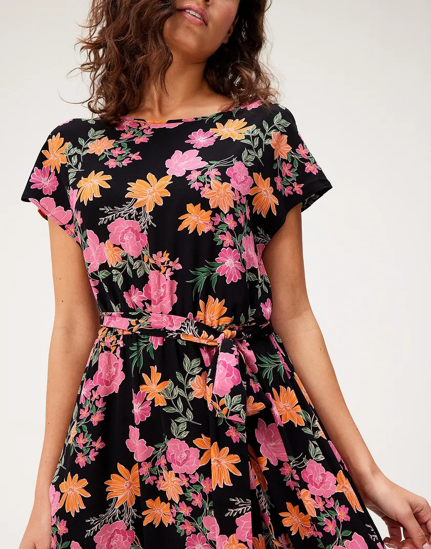 Polly Dress Black Floral dresses bundle Model 4