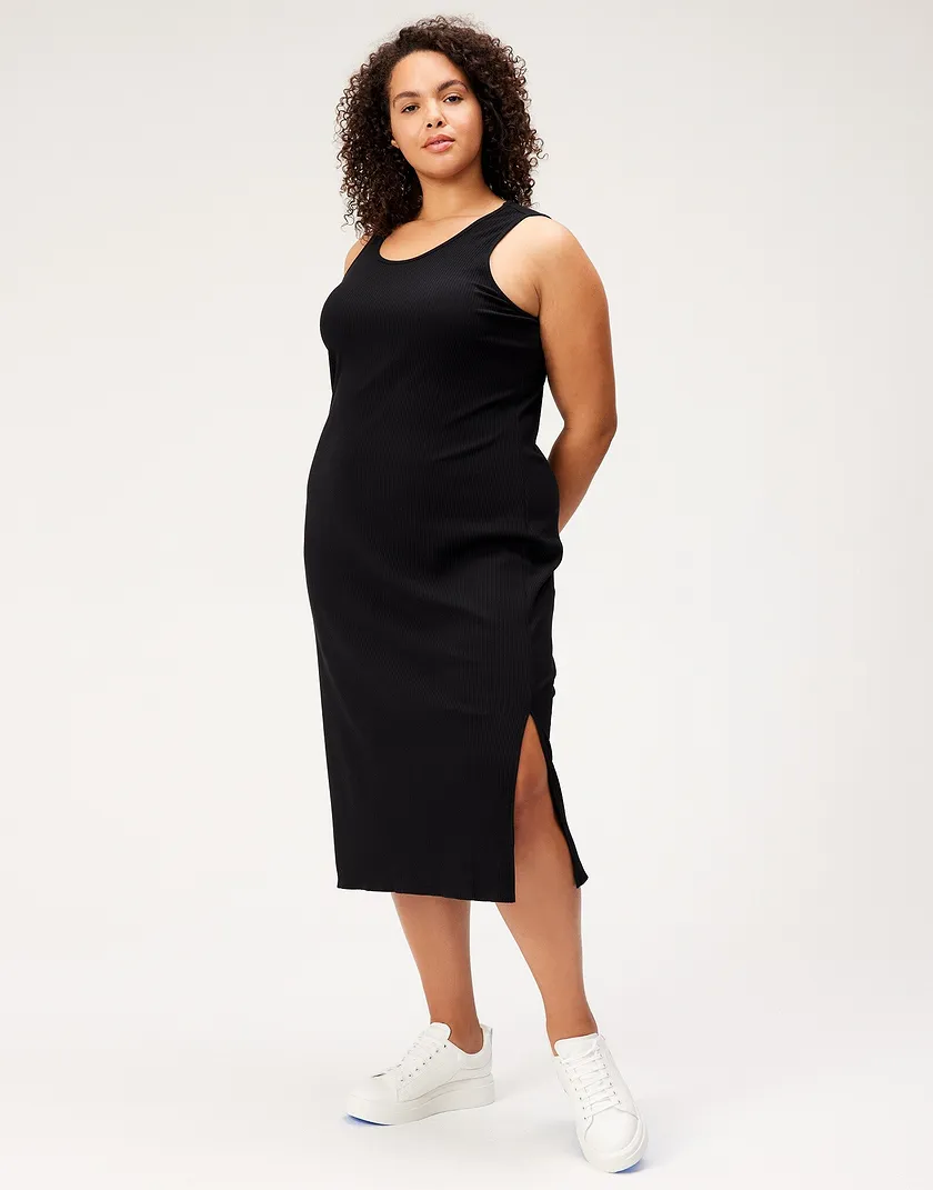 Willow Dress Black Plus dresses bundle Model 2