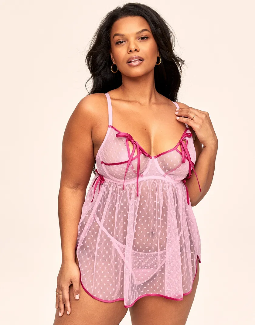 Noemi Light Pink Plus lingerie bundle Model 2