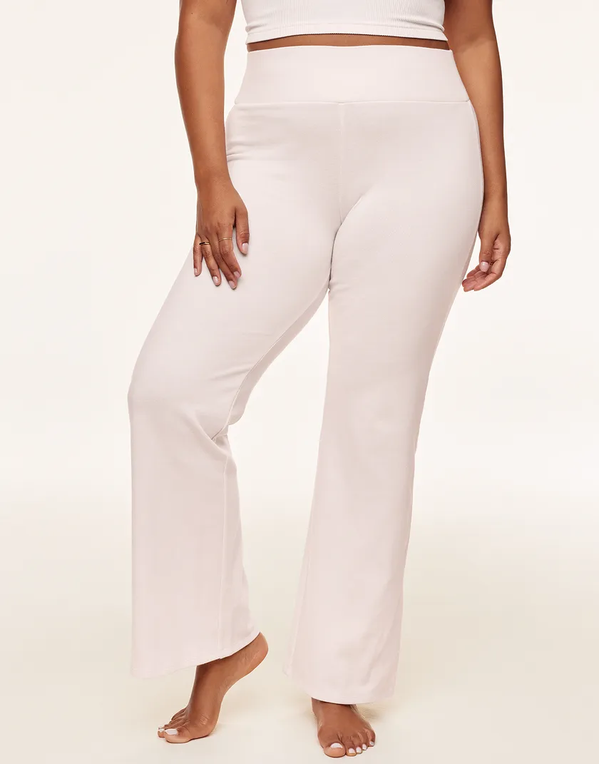 Alia White Plus lounge bundle Model 2