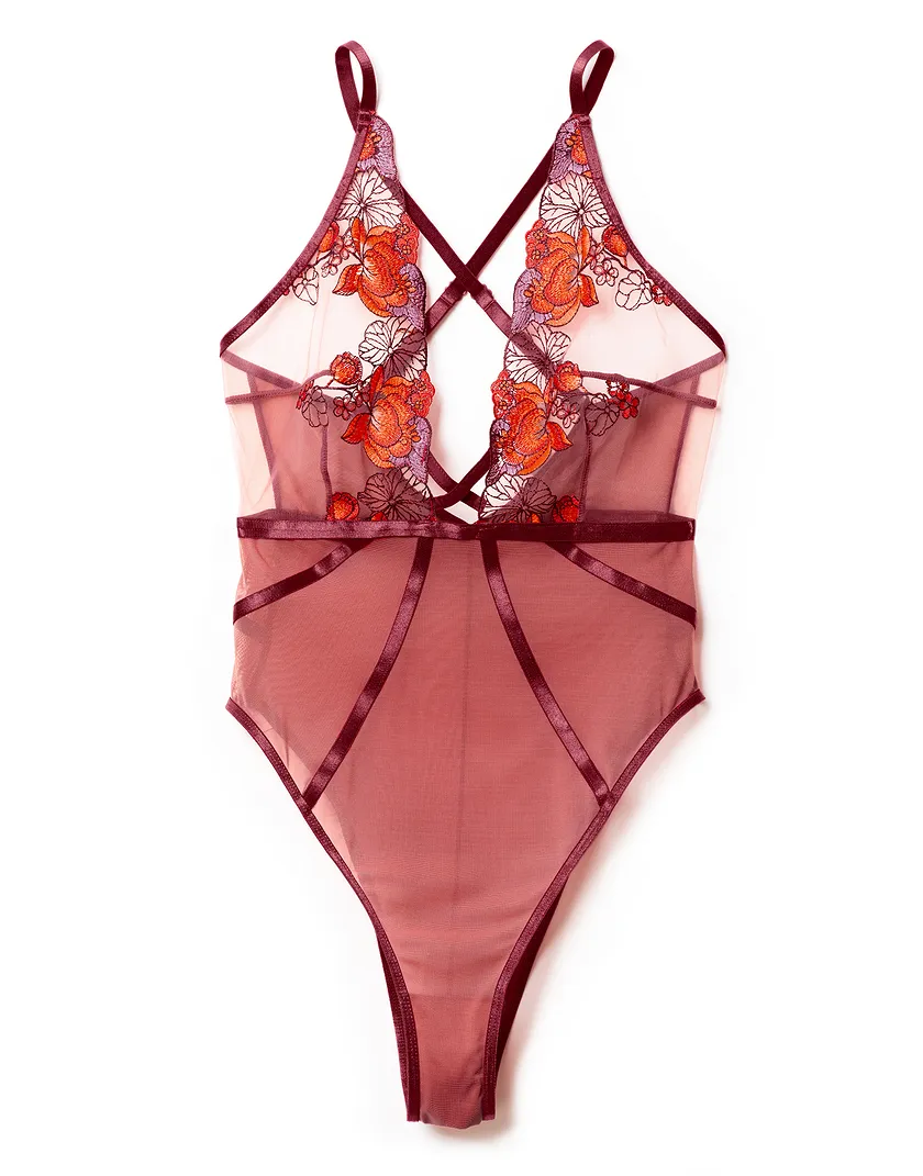 Rue Dark Orange lingerie bundle Still 2