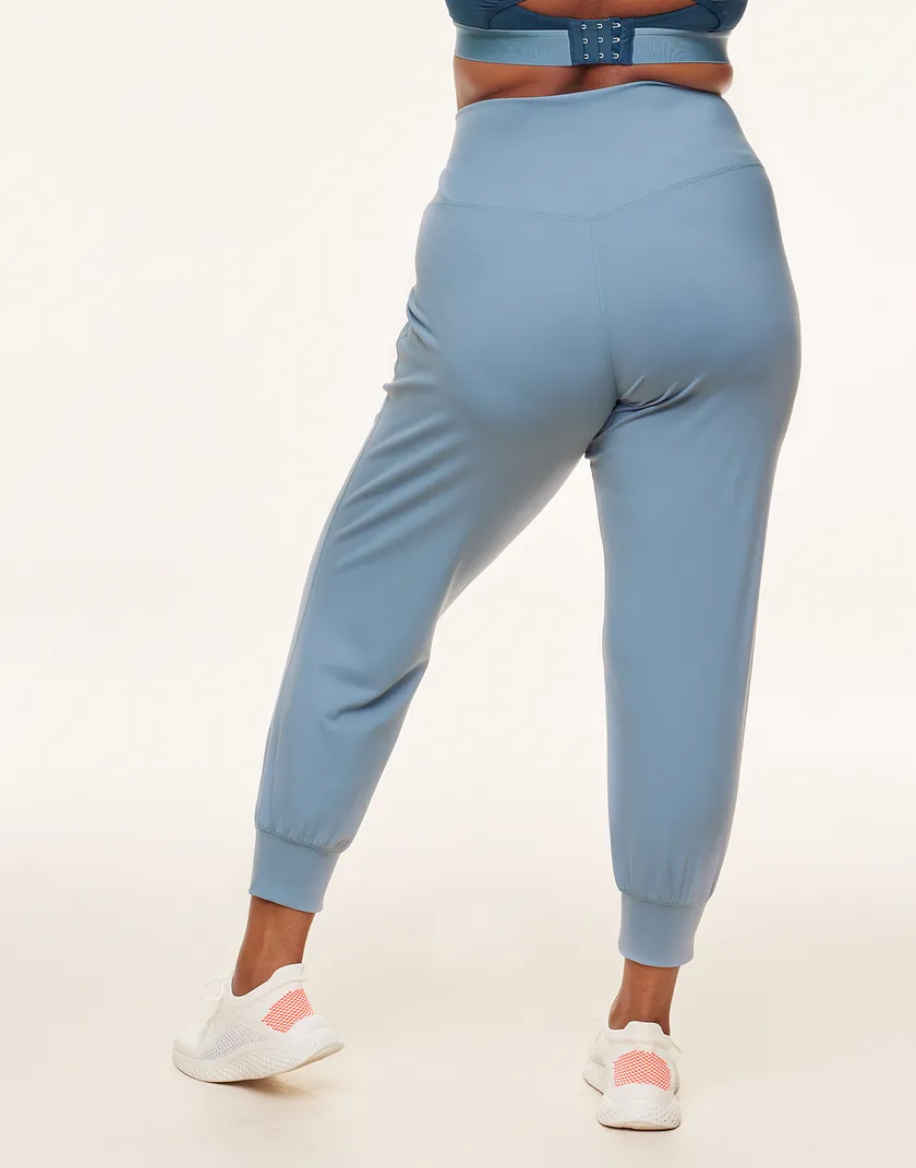 Cora Cozy Jogger Medium Blue Plus activewear bundle Model 5