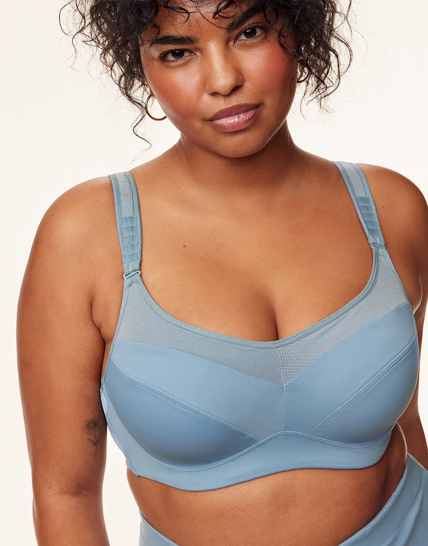 Maho Medium Blue Plus Contour activewear bundle Model 5