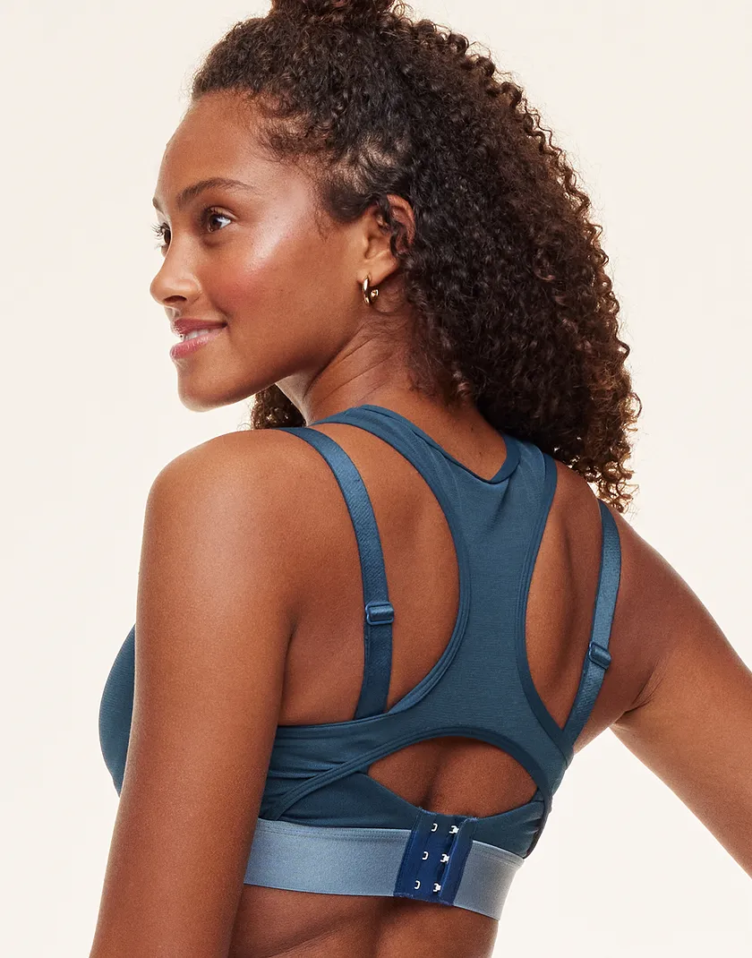 Micah Dark Blue 2 Contour activewear bundle Model 4