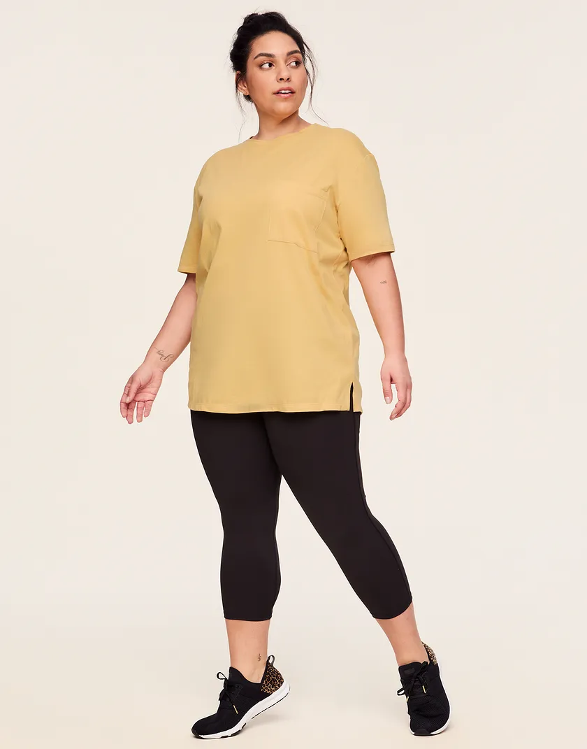 Jessica T-Shirt Medium Orange Plus tops bundle Model 2