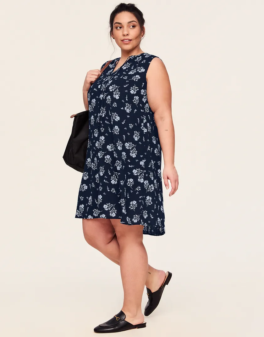 Maddie Dress Black Floral Plus dresses bundle Model 2