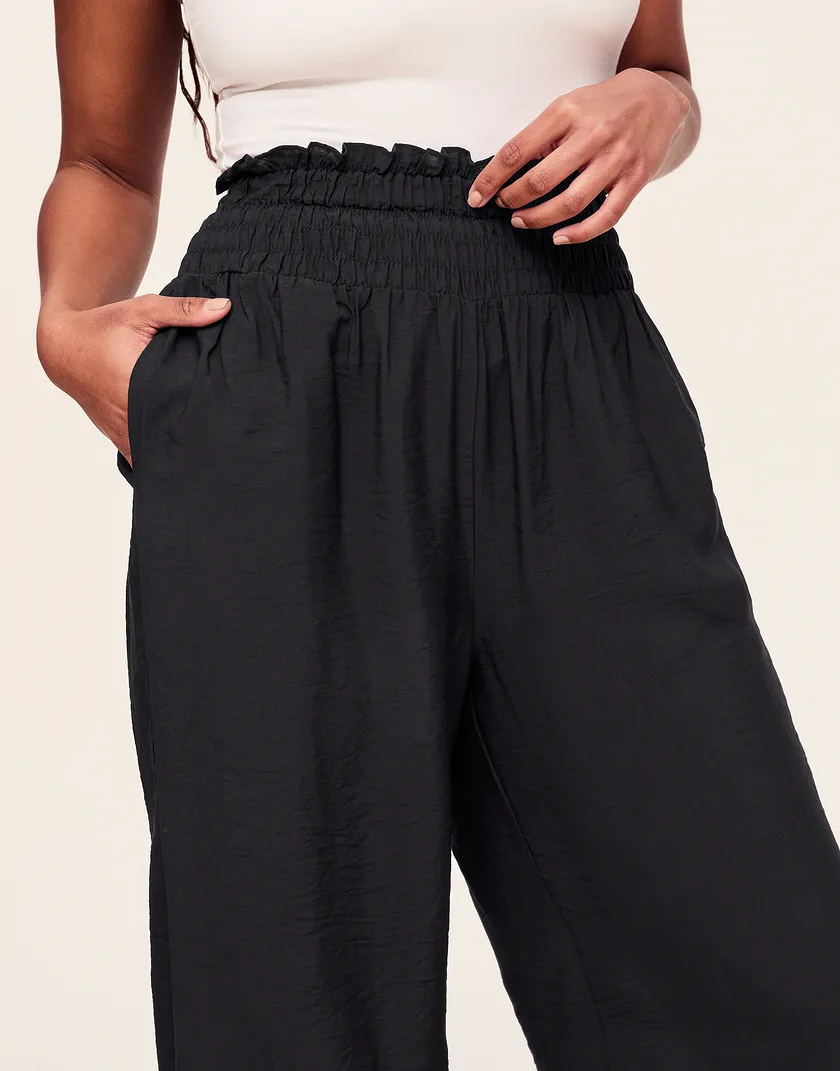 Rosie Pant Black pants & shorts bundle Model 4