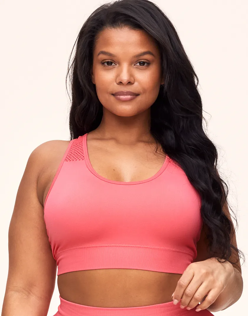 Skylar Seamless Bra Dark Pink 2 Plus Lined activewear bundle Model 2