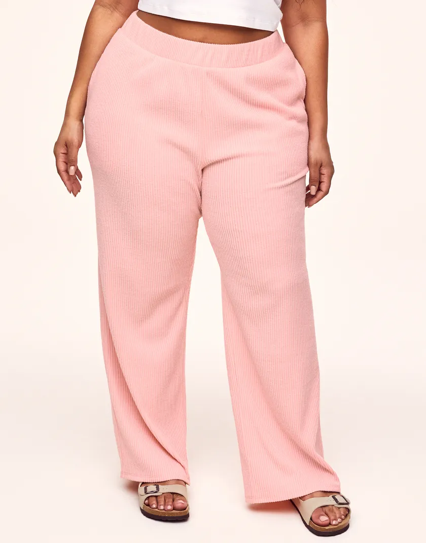 Riley Rib Light Pink Plus lounge bundle Model 2