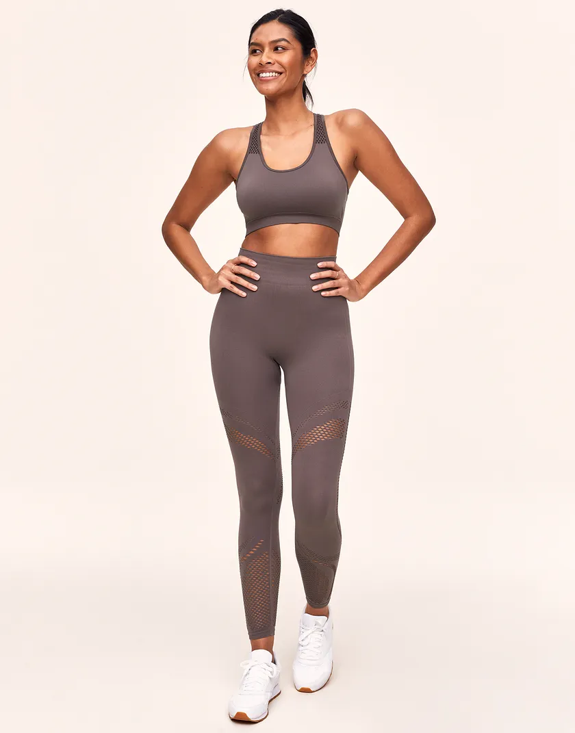 Skylar Seamless Bra Gray Lined activewear bundle Model 4