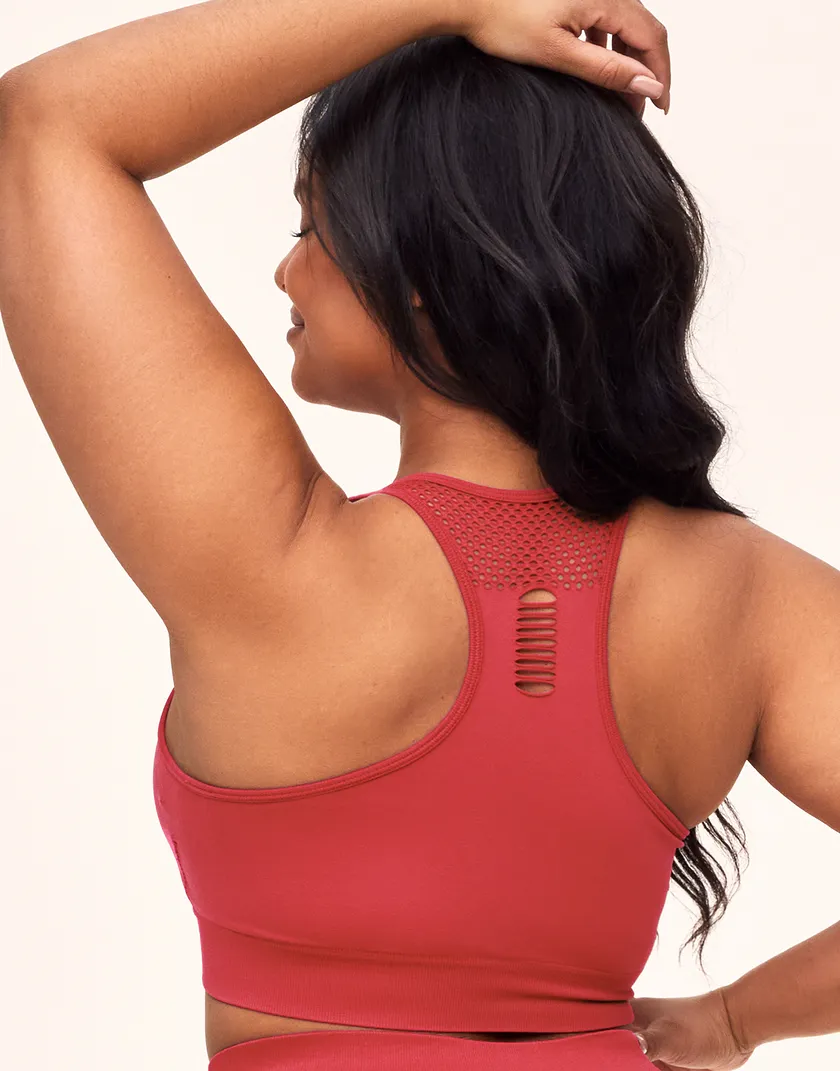 Skylar Seamless Bra Dark Pink Plus Lined activewear bundle Model 6