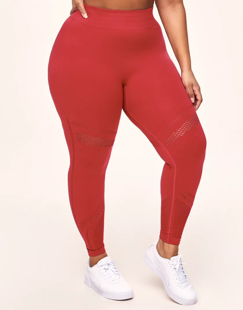 Skylar Seamless Legging Dark Pink Plus activewear bundle Model 2