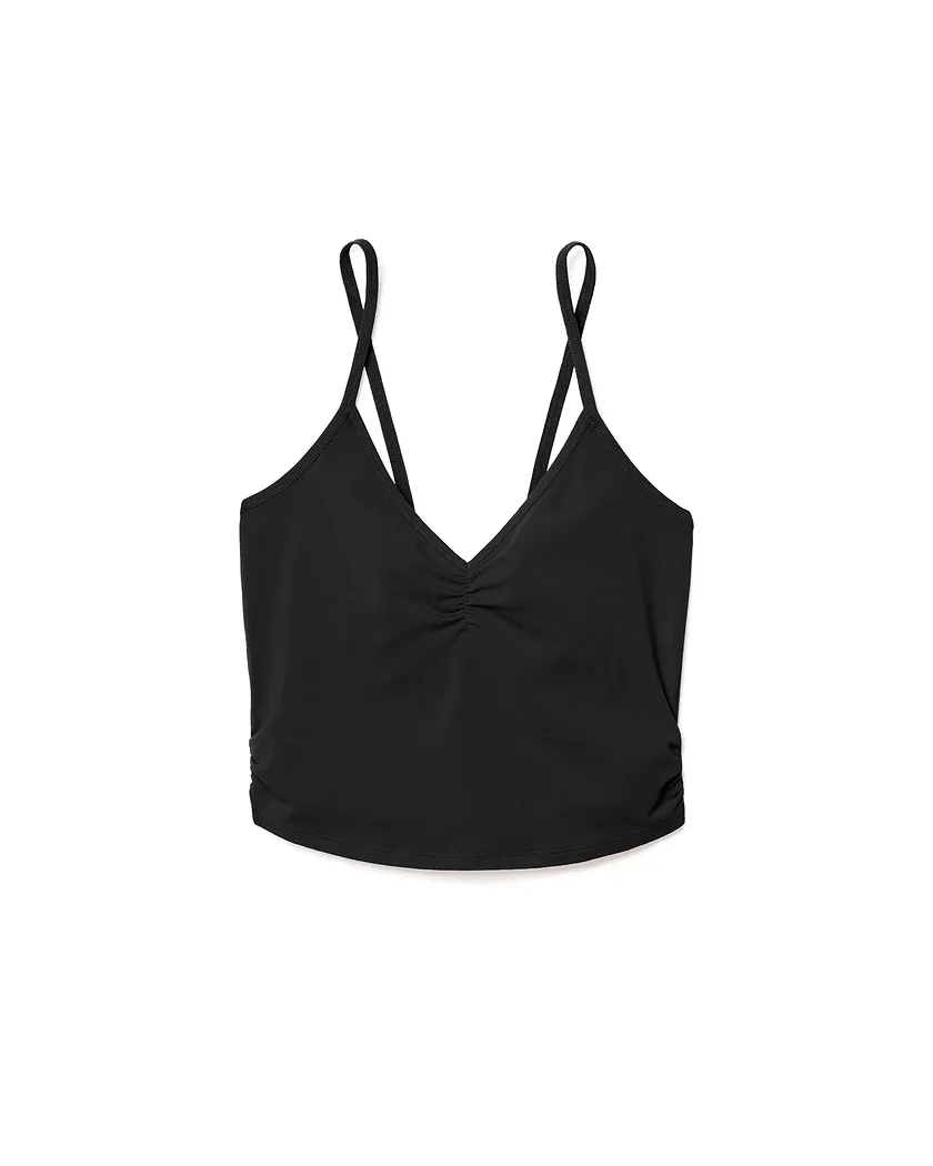 Inia Black lounge bundle Still 3