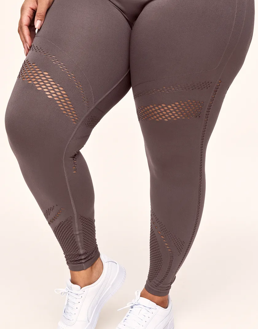 Skylar Seamless Legging Gray Plus activewear bundle Model 5