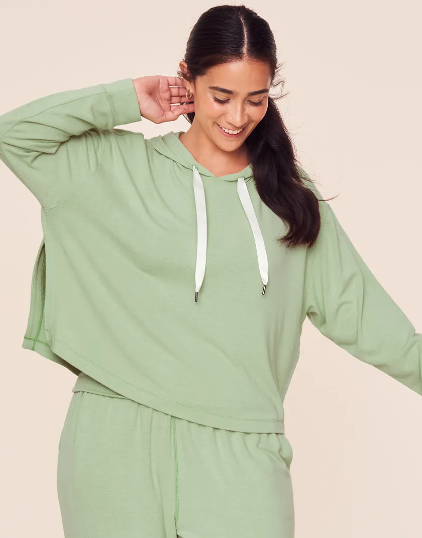 Jilianne Medium Green Plus Unlined lounge bundle Model 2