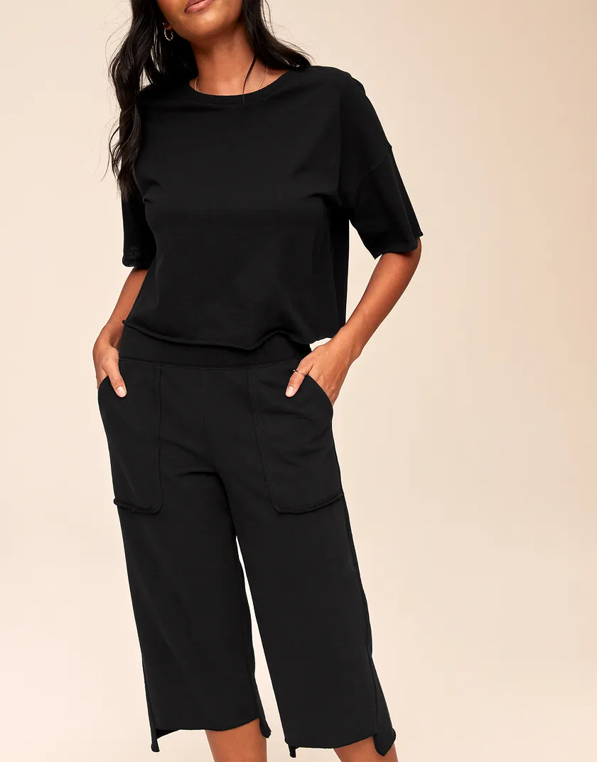 Avery Black lounge bundle Model 4
