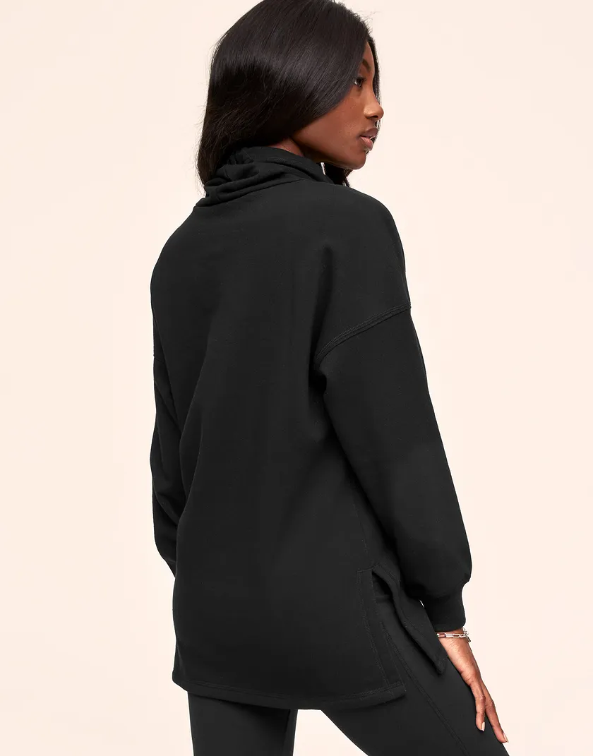 Cate Black lounge bundle Model 4