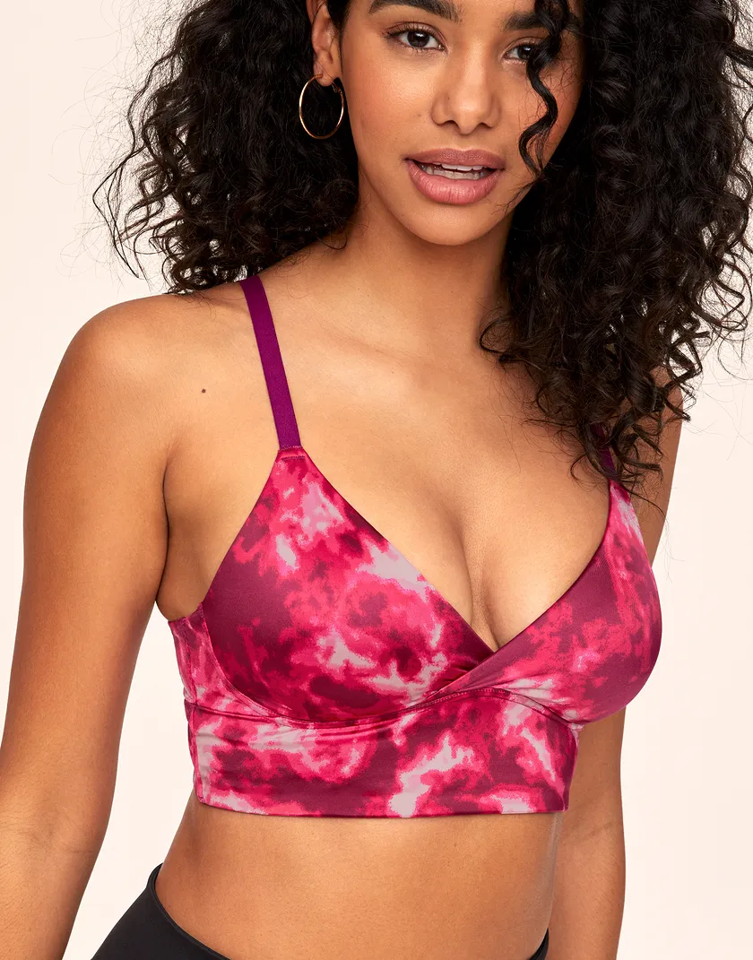 Kali Tie Dye Purple Contour activewear bundle Model 3