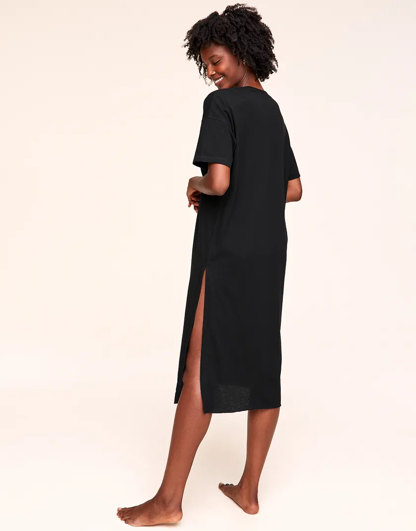 Devyn Black lounge bundle Model 4
