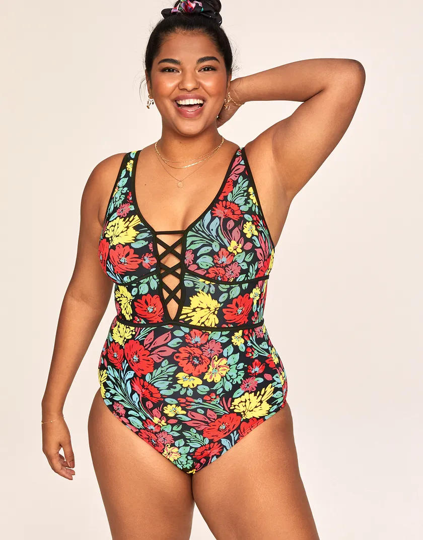 Andressa Floral Black Plus Lightly Lined swimwear bundle Model 1
