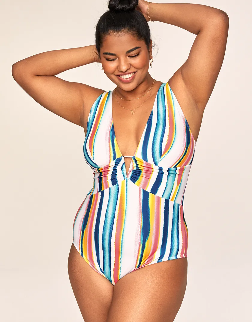 Andria Stripe White 2 Plus Contour swimwear bundle Model 1