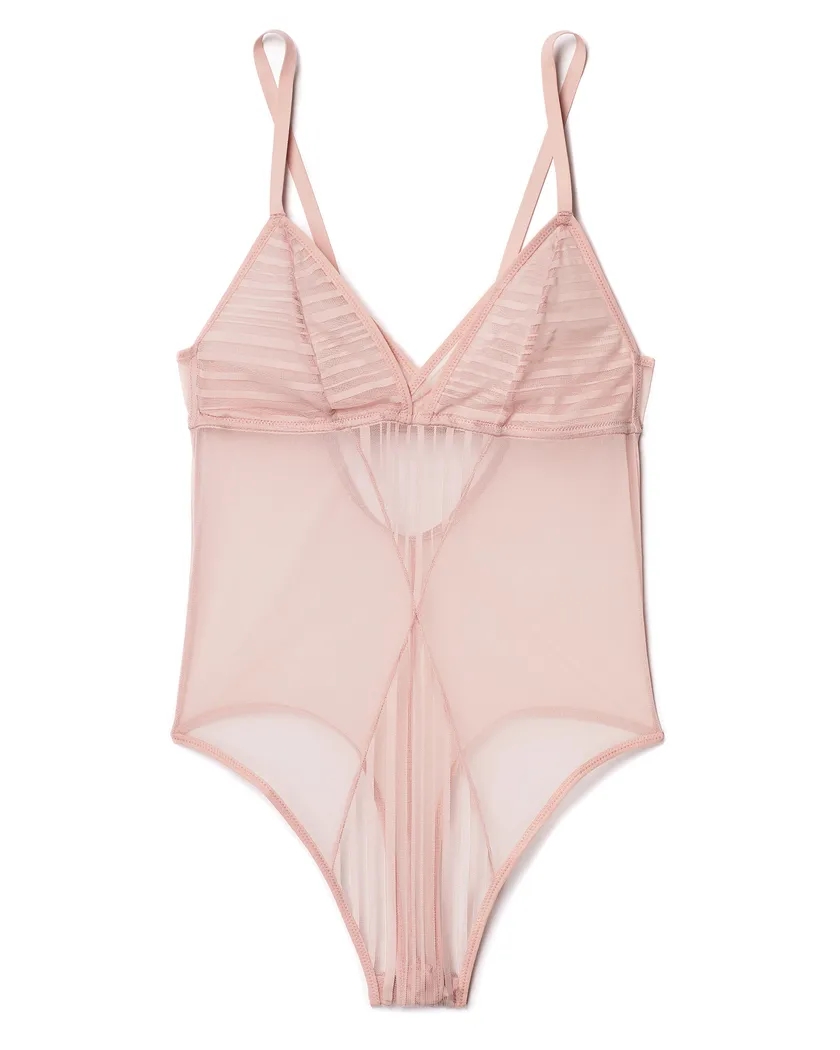 Elloise Medium Beige Unlined lingerie bundle Still 2
