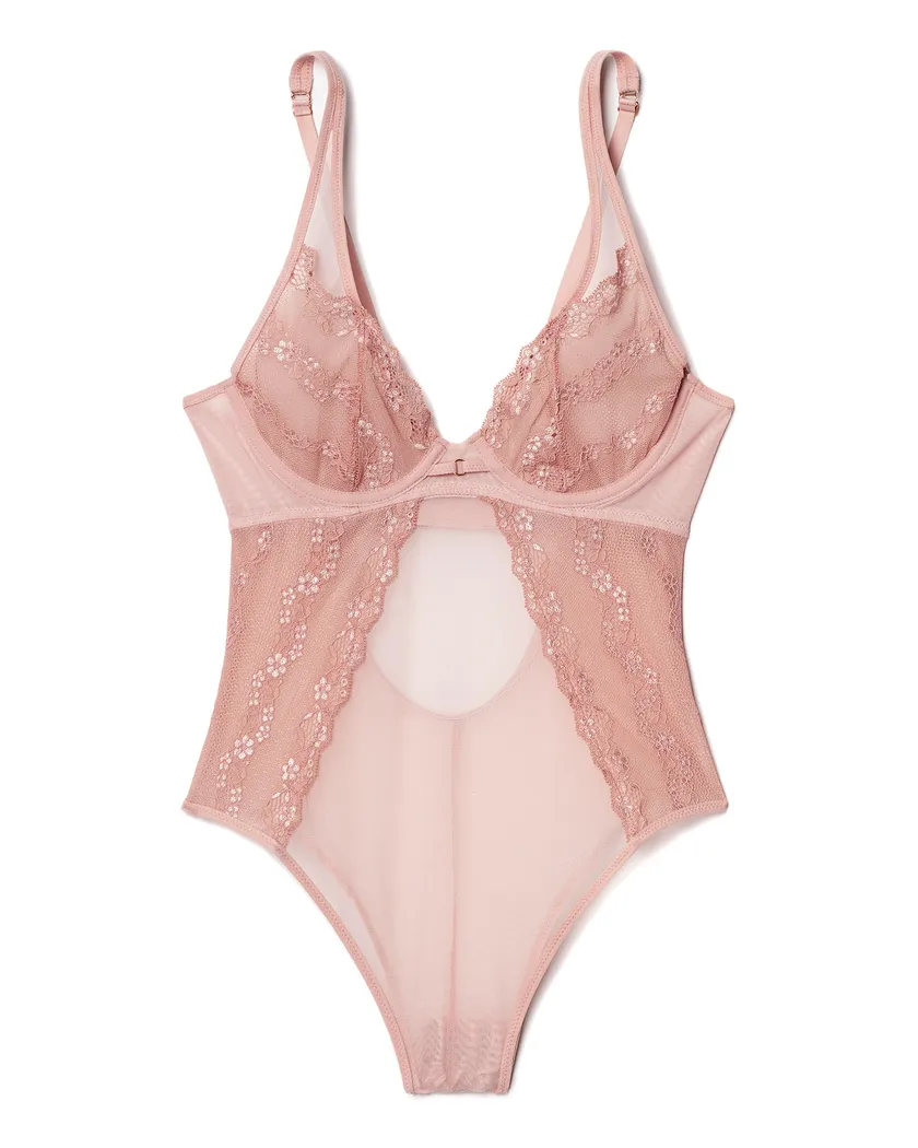 Charlotte Medium Beige Unlined lingerie bundle Still 2