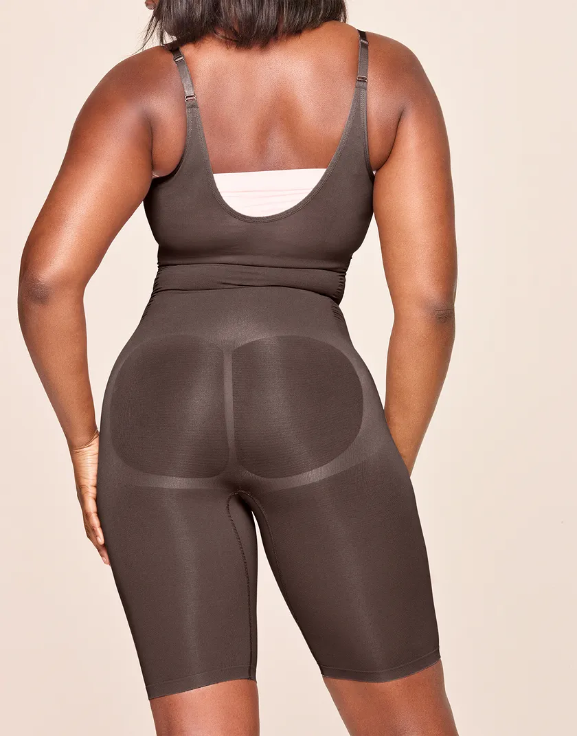 Braelynn Dark Brown Plus Unlined lingerie bundle Model 4