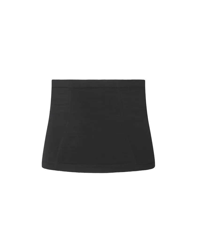 Claudine Black corset bundle Still 3