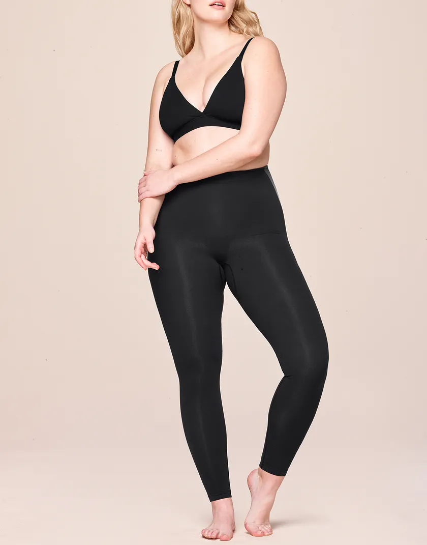 Lilya Black Plus legwear bundle Model 1