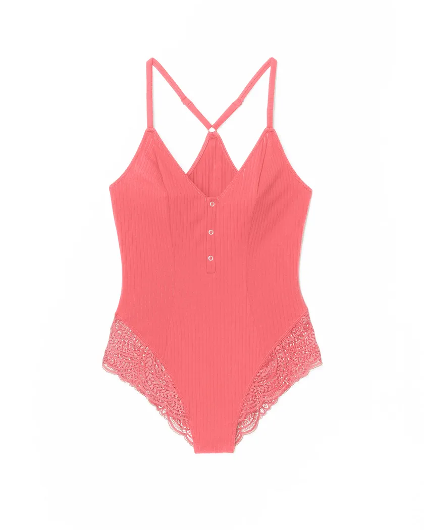 Emilia Medium Pink lounge bundle Still 3