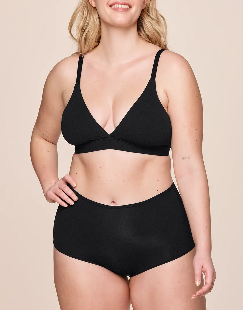 Risa Shortie Black Plus panty bundle Model 6