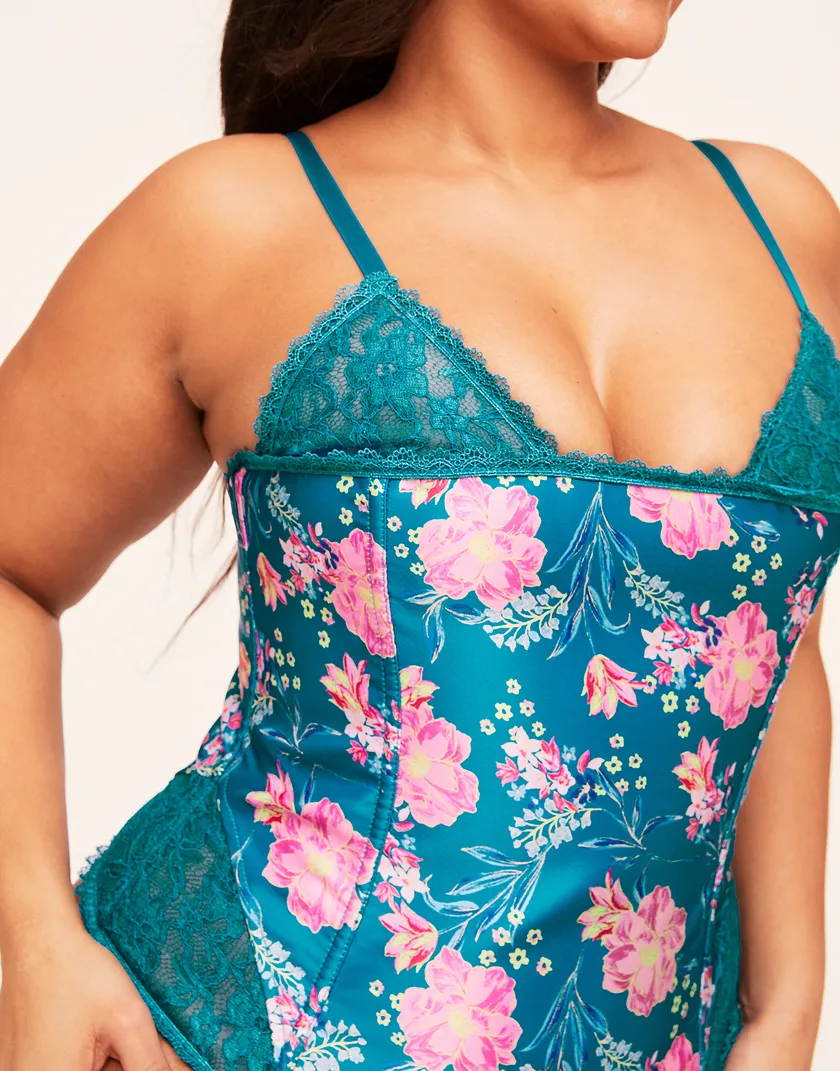 Zoie Floral Blue Plus corset bundle Model 5