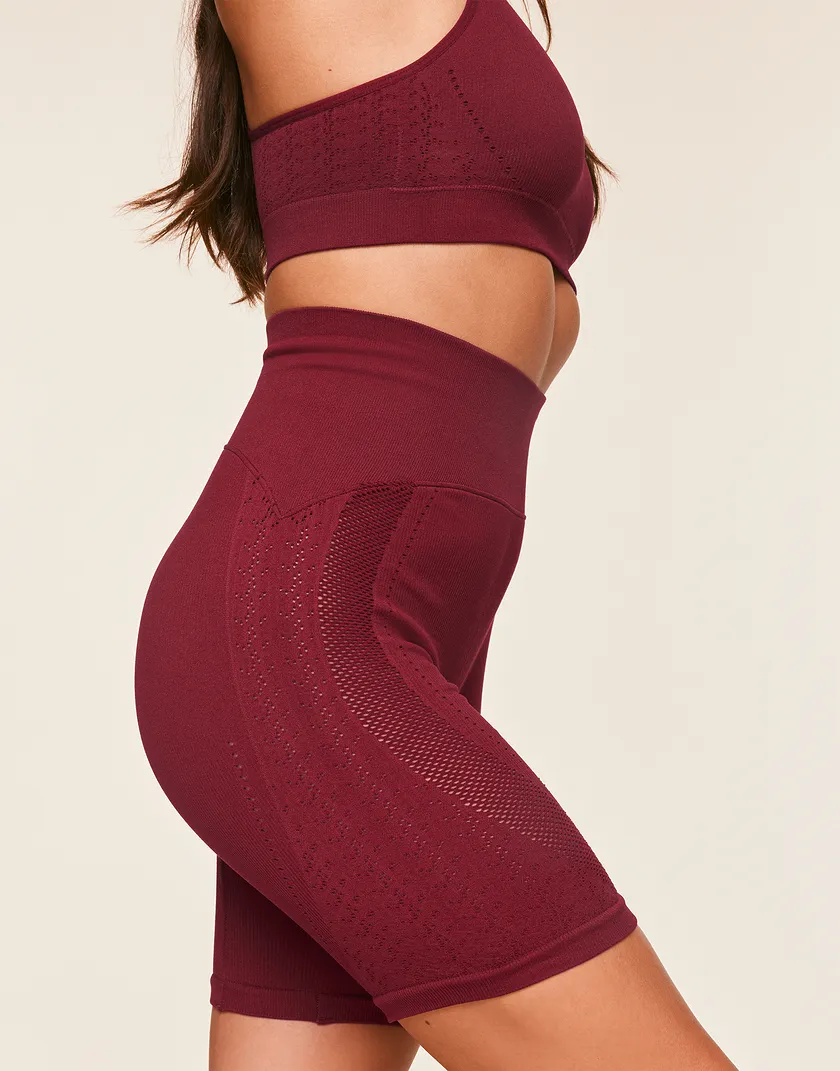 Linni Dark Red activewear bundle Model 2