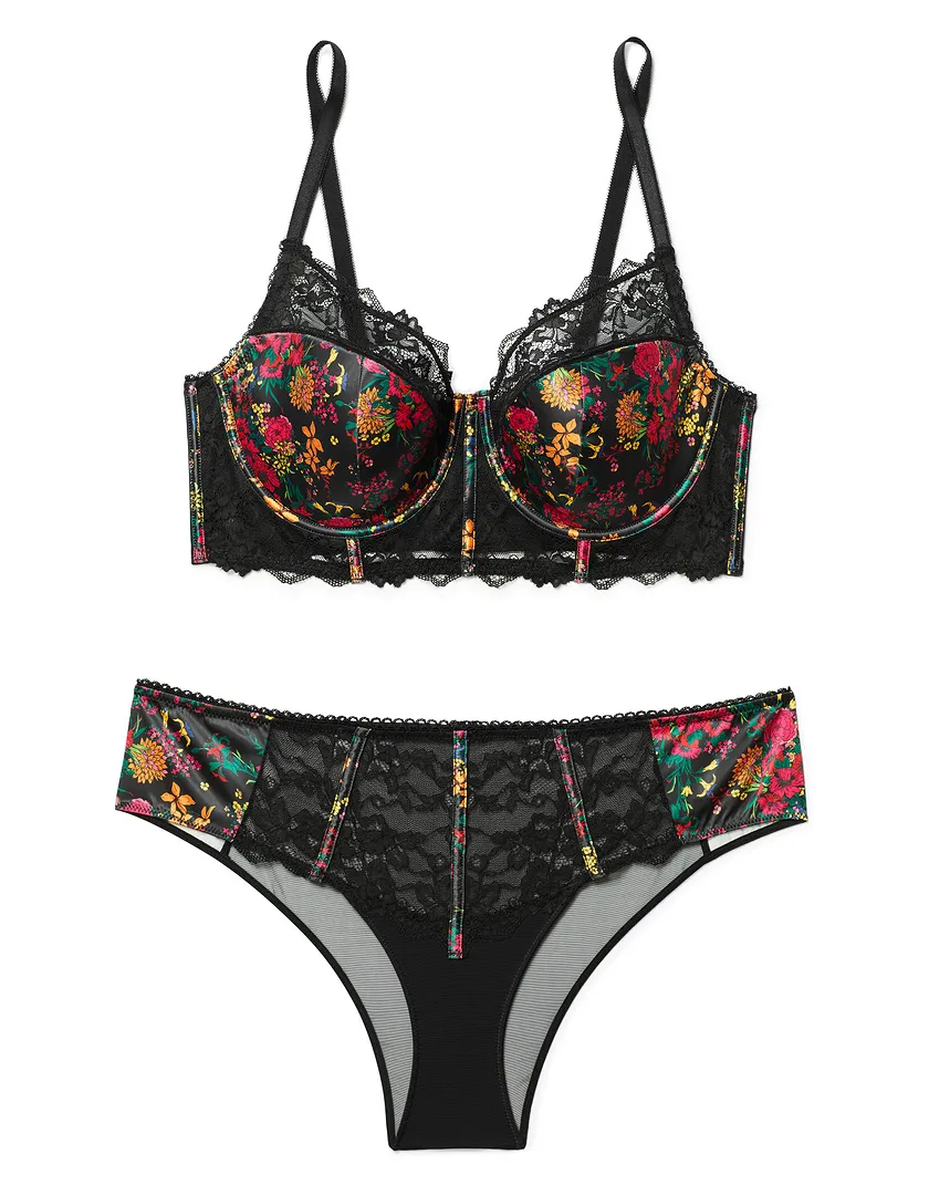 Svana Floral Black 2 Contour bra bundle Still 3