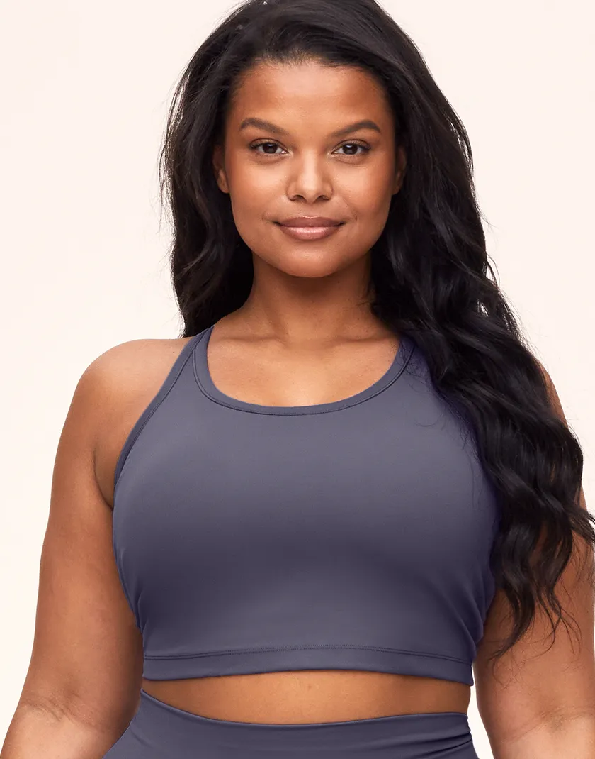 Elite Eryn Bra Dark Gray Plus activewear bundle Model 2