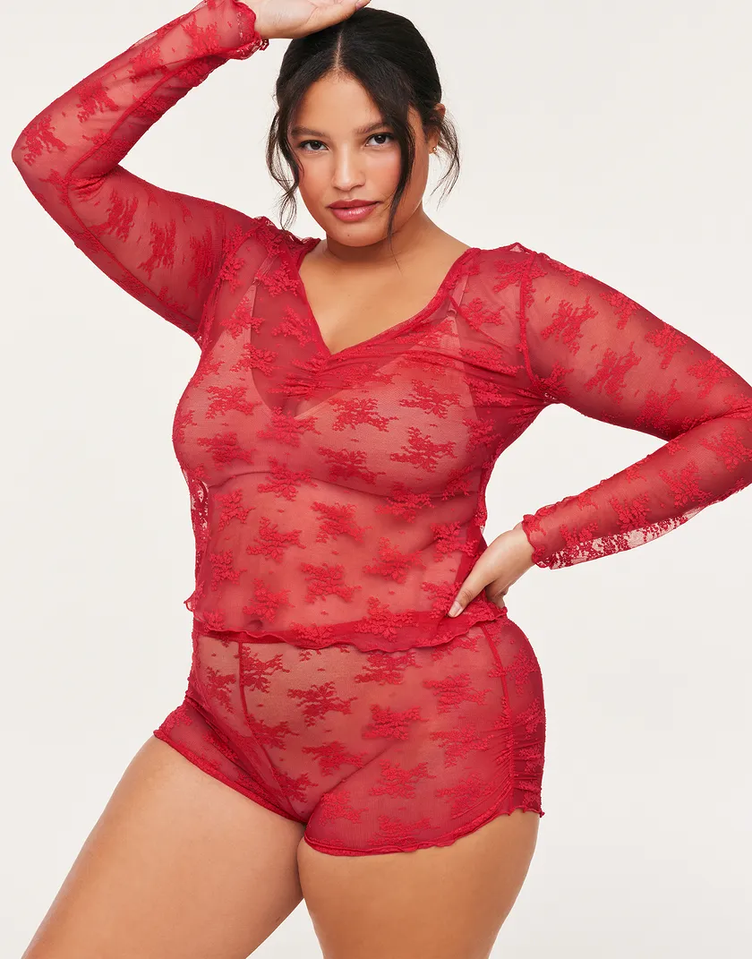 Gwendlyn Dark Red Plus lounge bundle Model 2