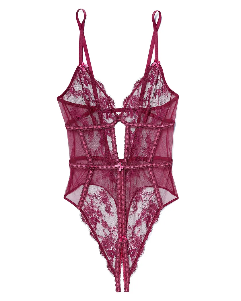 Laylia Dark Red Unlined lingerie bundle Still 3