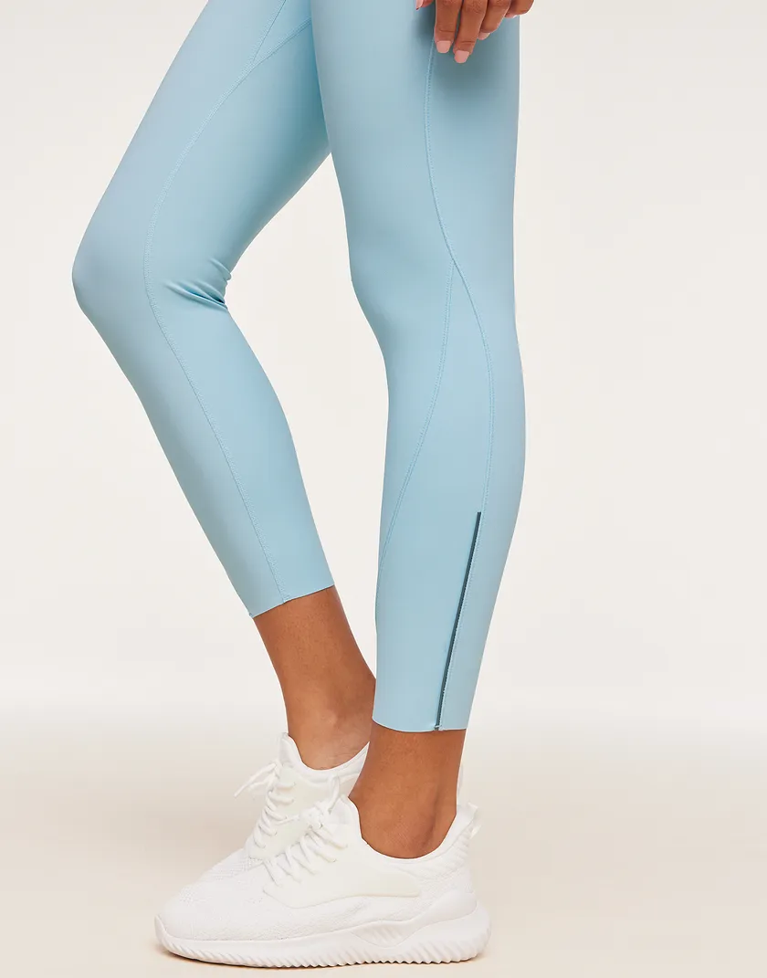 Awaken Reflective Legging Light Blue activewear bundle Model 6