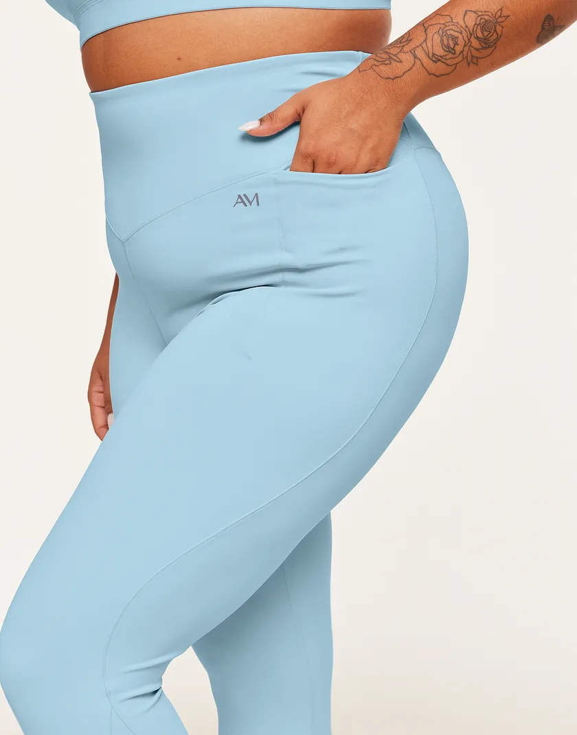 Awaken Reflective Legging Light Blue Plus activewear bundle Model 5