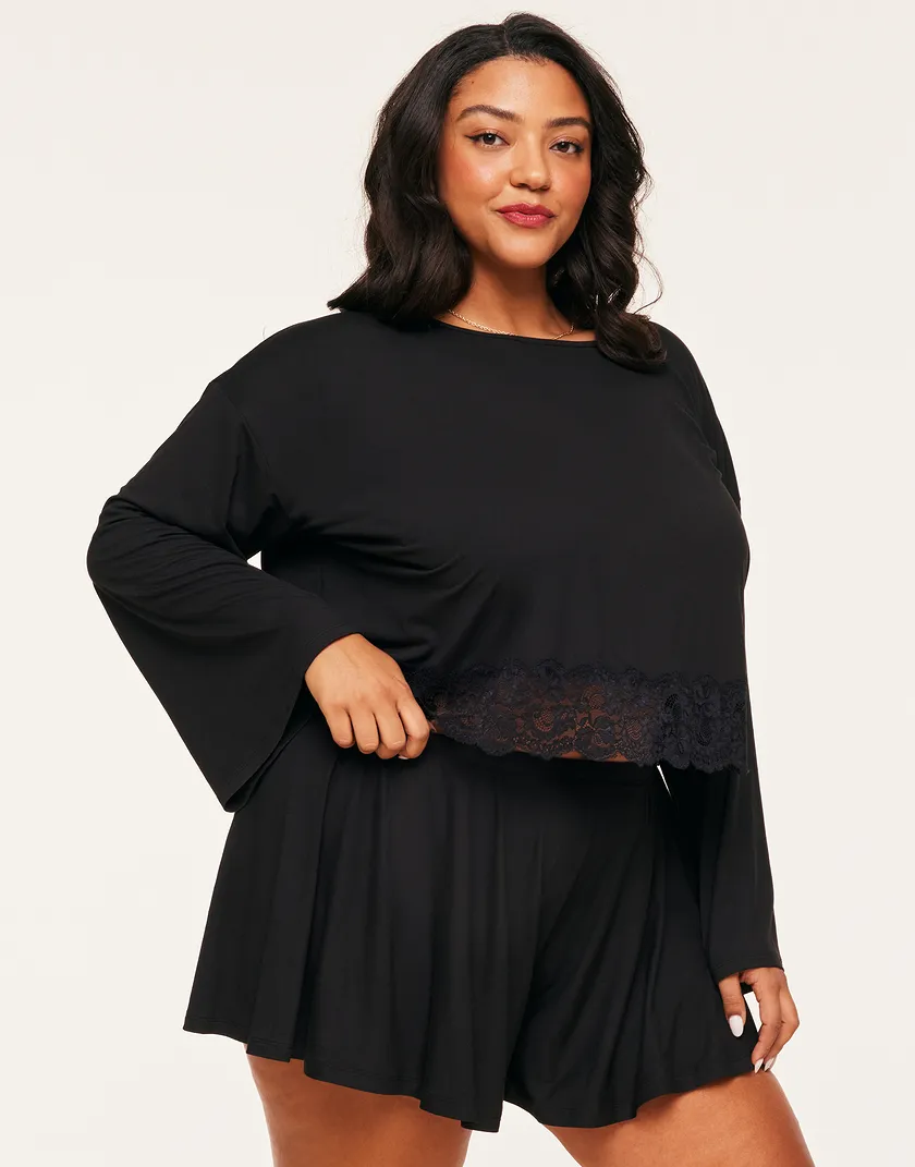 Ande Black Plus sleepwear bundle Model 1