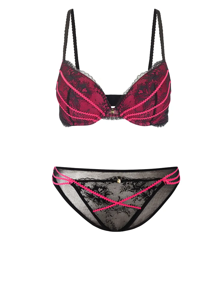 Suki Black 2 Push Up bra bundle Still 3