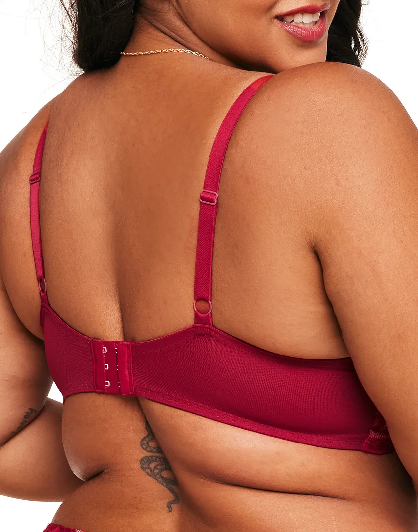 Amorina Dark Red 2 Plus Contour bra bundle Model 3