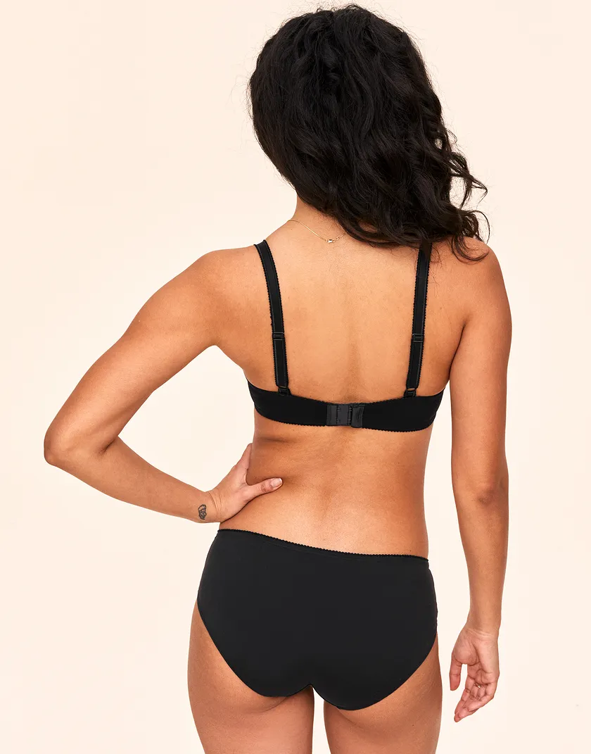 Ellisandra B1 Black Contour bra and panty bundle Model 3