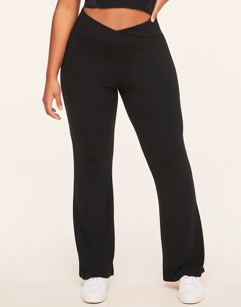 Donna Black Plus lounge bundle Model 2