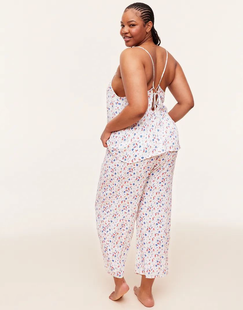 Scout Floral White Plus sleepwear bundle Model 6